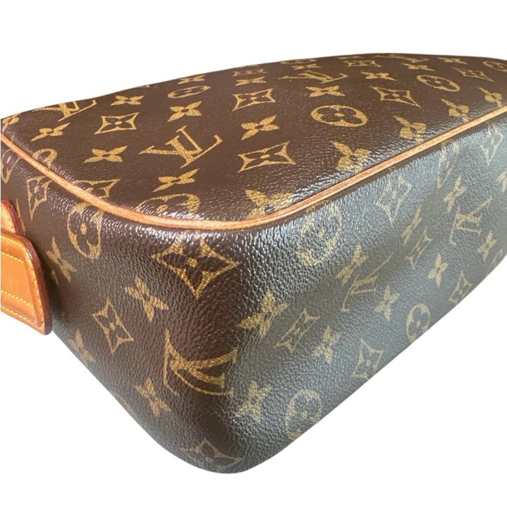 Louis Vuitton Viva Cite Monogram Shoulder Bag in Brown and Tan - Picture 6 of 13